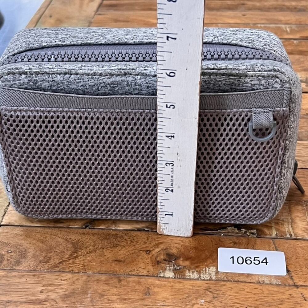 Dagne Dover Arlo Neoprene Tech Organizer Storage Bag Gray Heather - Picture 13 of 13